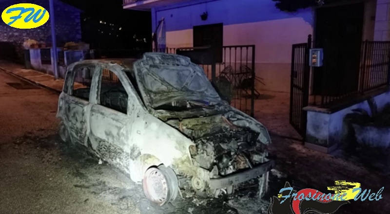 Auto Incendiata. Arrestato 25enne