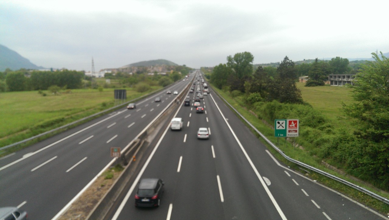 Sacerdote contromano in Autostrada - frosinone italia ...