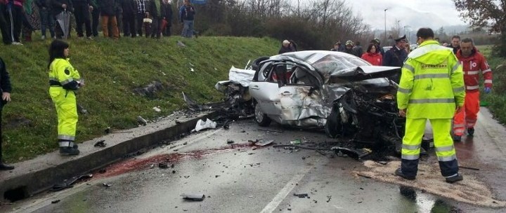 Pontecorvo. L'impatto tra due auto avvenuto oggi alle 17 sulla via Leuciana (foto frosinoneweb)