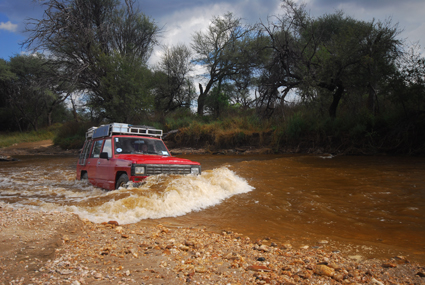 Wasserdurchfahrt in Namibia