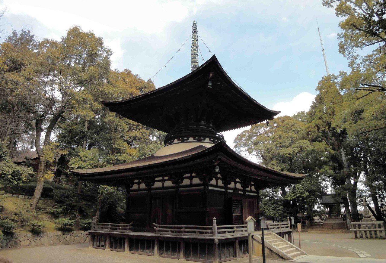 石山寺多宝塔の大日如来像 - butsuzoutanbou ページ！