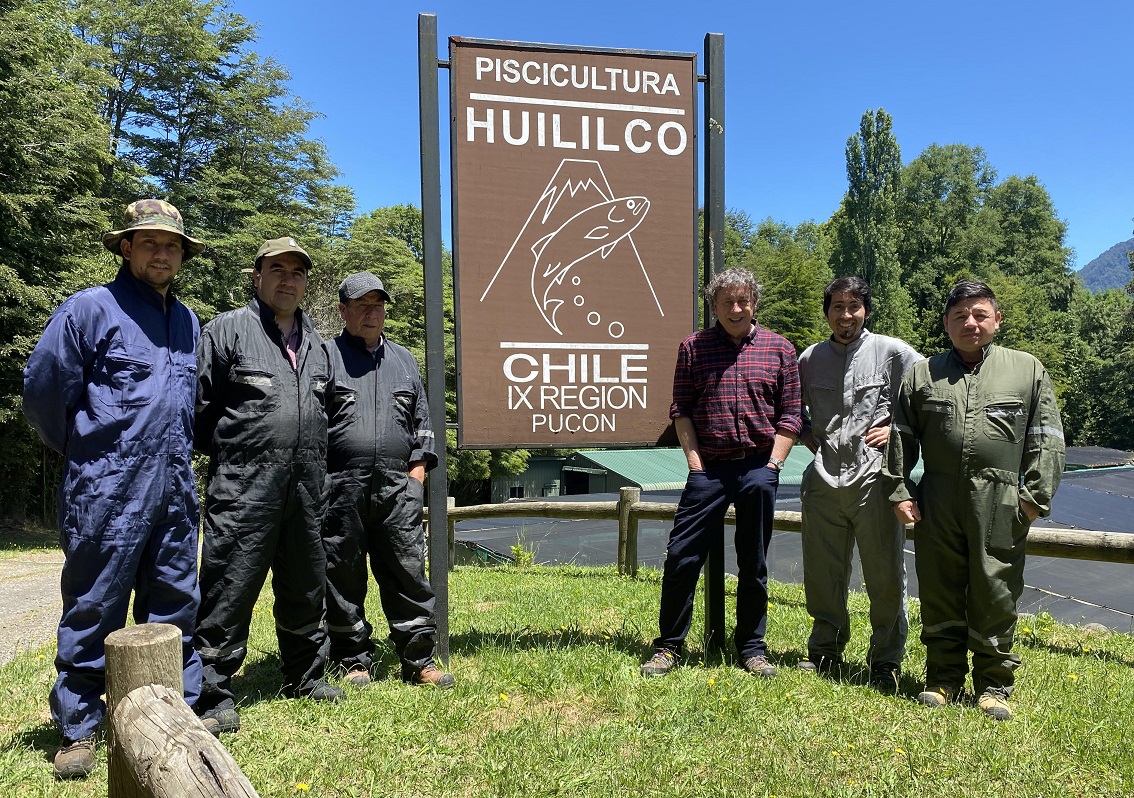Equipo de trabajo Piscícola Huililco Pucón Araucanía Chile