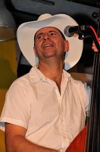 Gabor Bardfalvi: the king of the slap bass and backing vocals