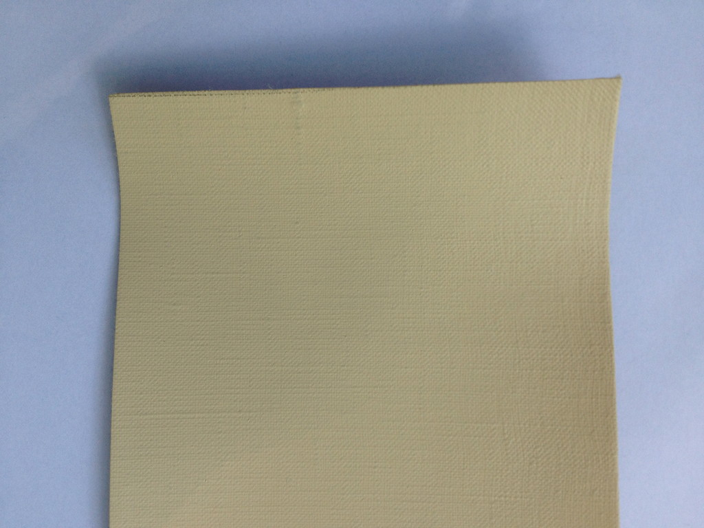 114 Linen fine, cream, four layers, acrylic primed, 216 cm