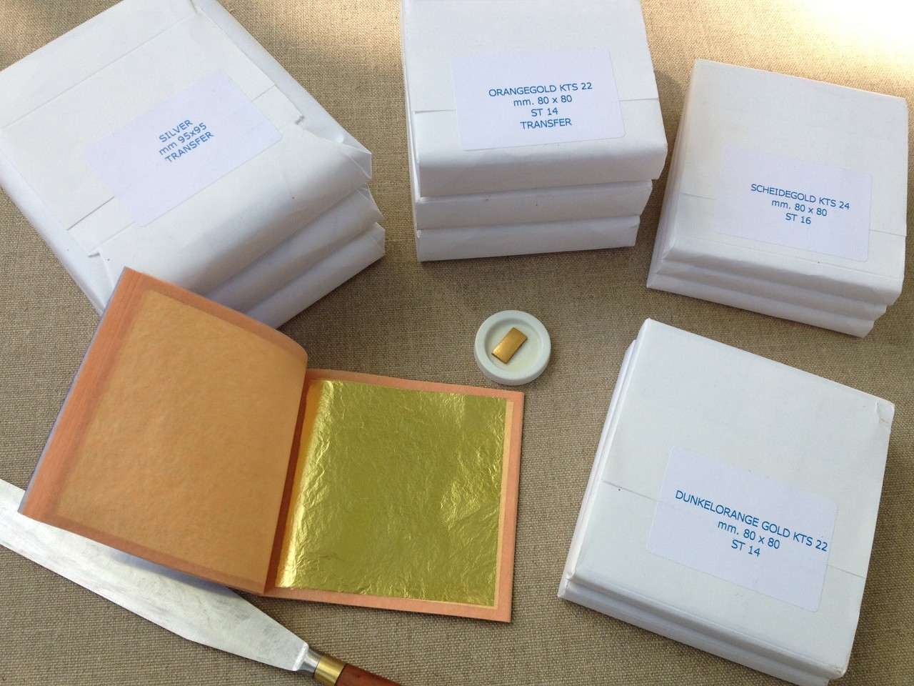 Gold leaf (loose and transfer), 12 to 24 ct., shell gold in pans and