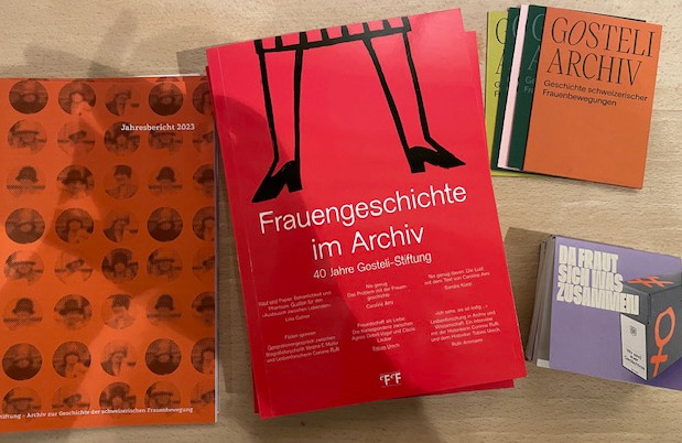 Lektüren über Frauenbewegungen