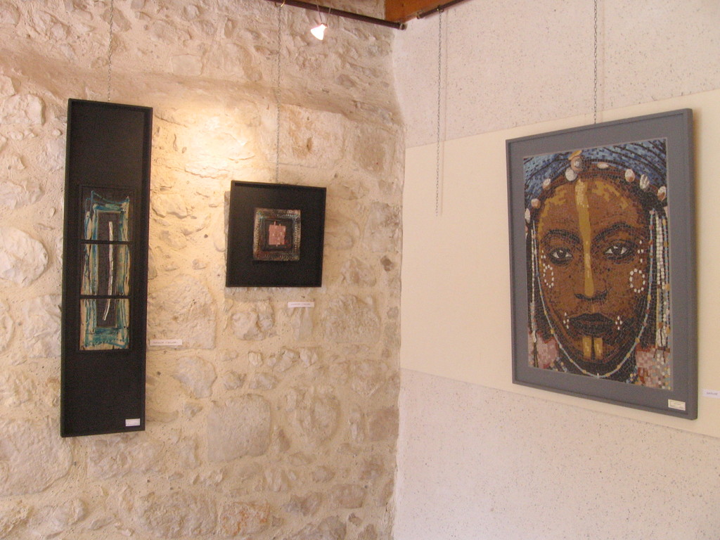 le mur de Mathilde avec Rakus et mosaïques