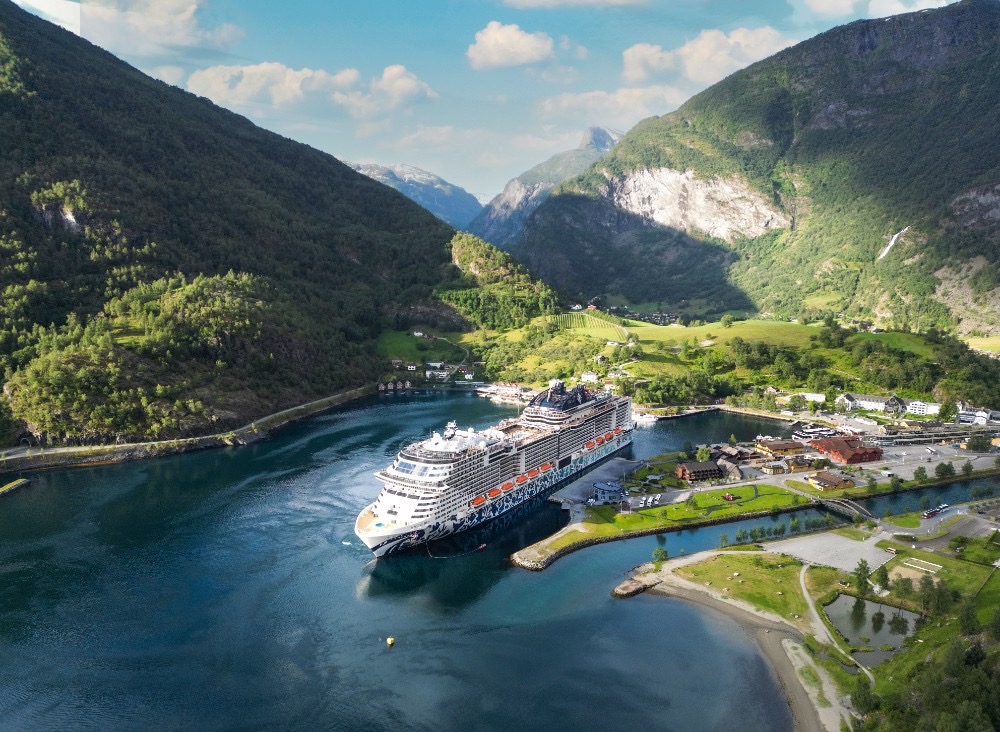 MSC Cruises und der PORT OF KIEL feiern 20 Jahre erfolgreiche Partnerschaft