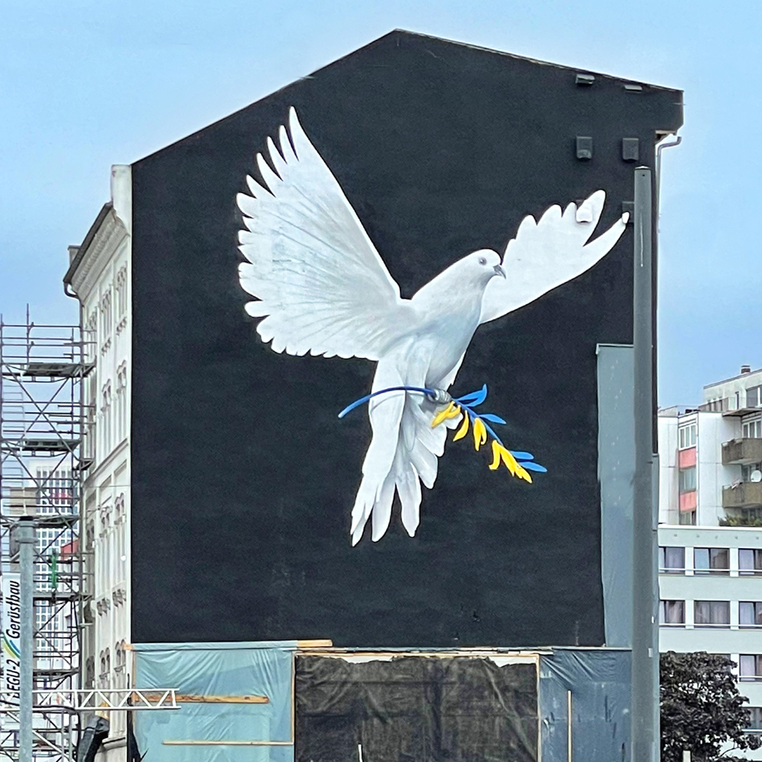 9. KW ↨ @corone_artist: 2 Jahre Krieg gegen die Ukraine. Wann hört das auf? ↨ Mural in Frankfurt