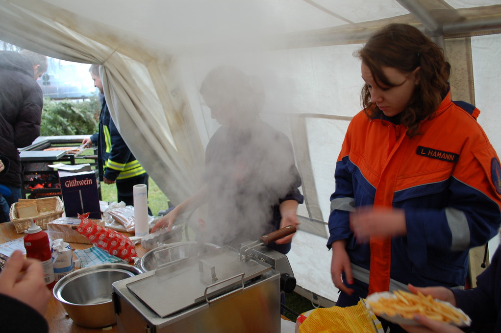 Tannenbaumverbrennen - Knut, 07.01.2012
