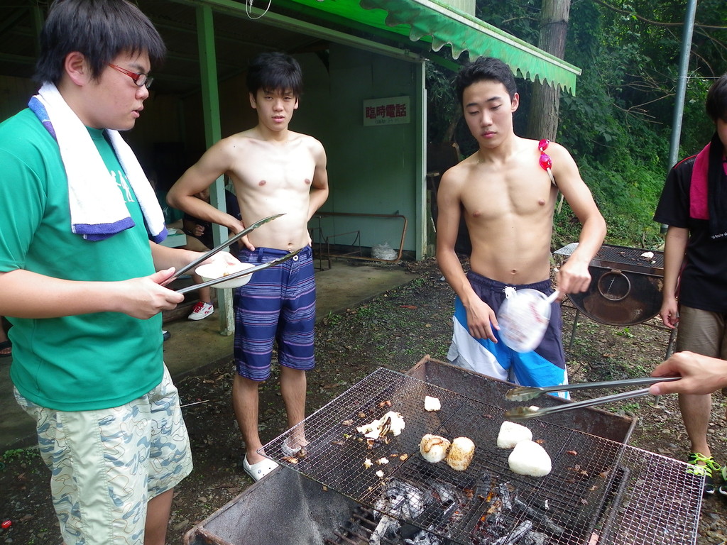 焼きおにぎり製作班（笑