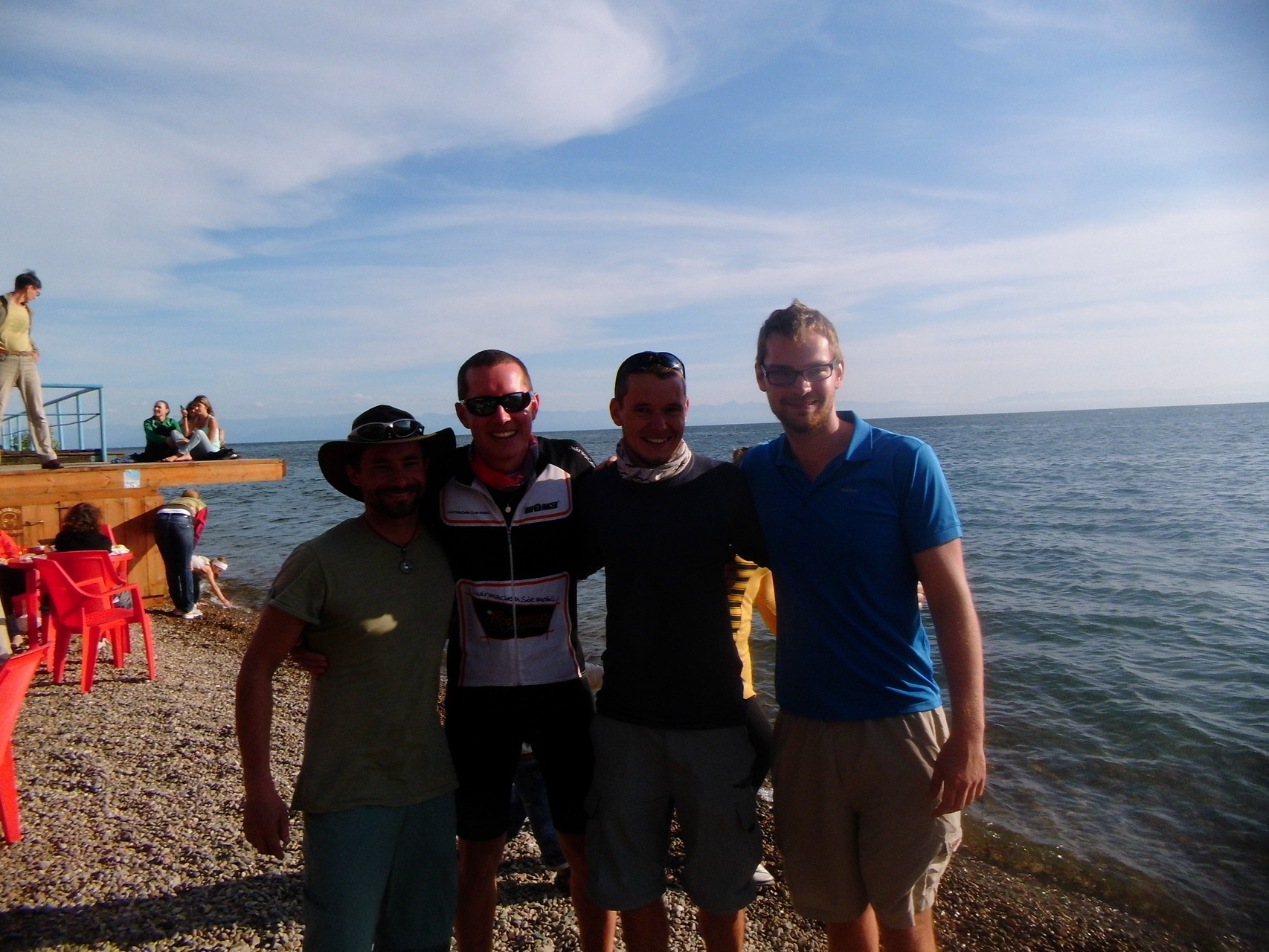 Weltreisebrüder treffen Weltreisebrüder aus Ostdeutschland am Baikalsee. Wir hatten uns viel zu erzählen.