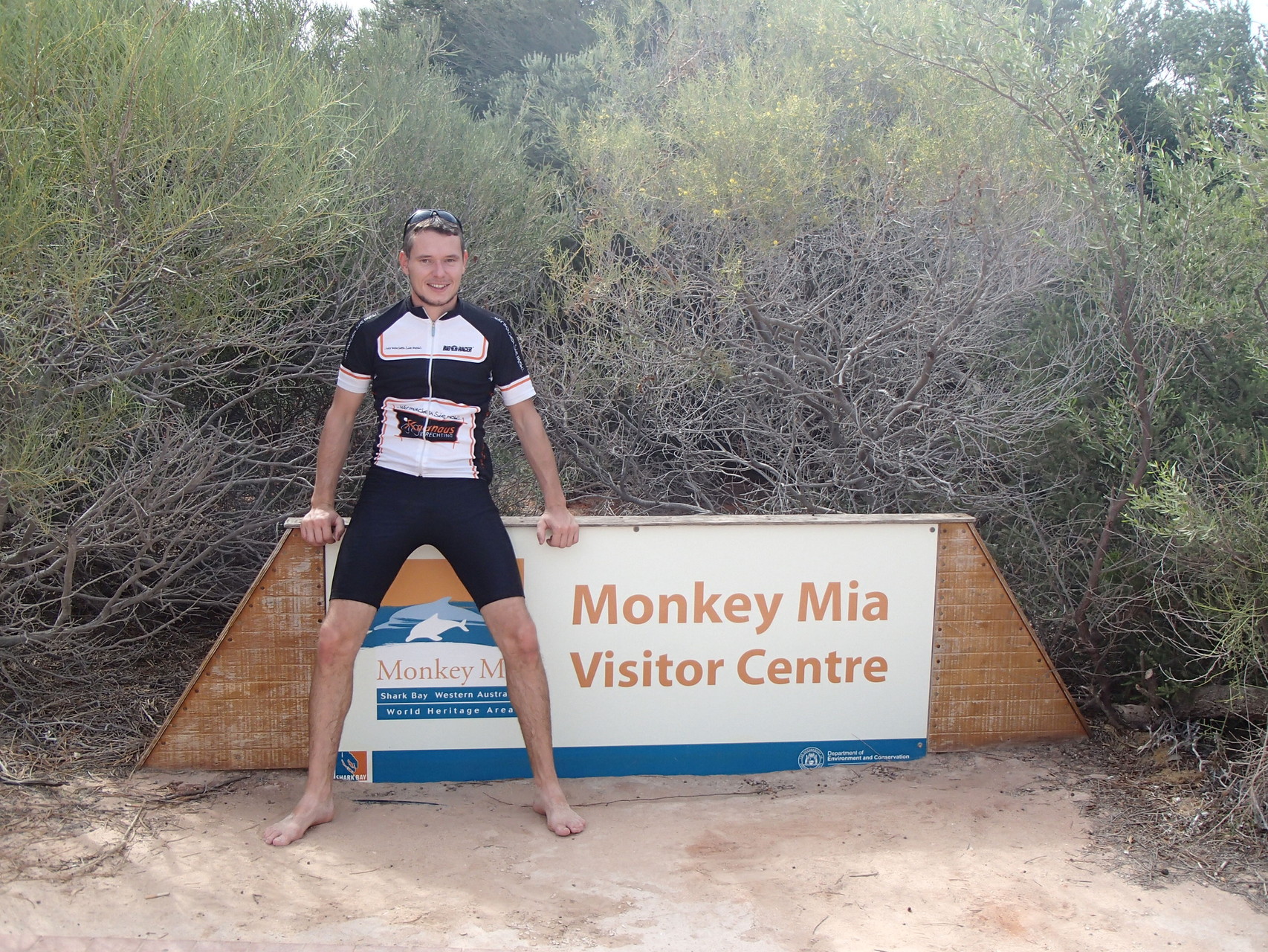 Monkey Mia Visitor Centre - Hier beobachteten wir wildlebene Delfine an der Küste