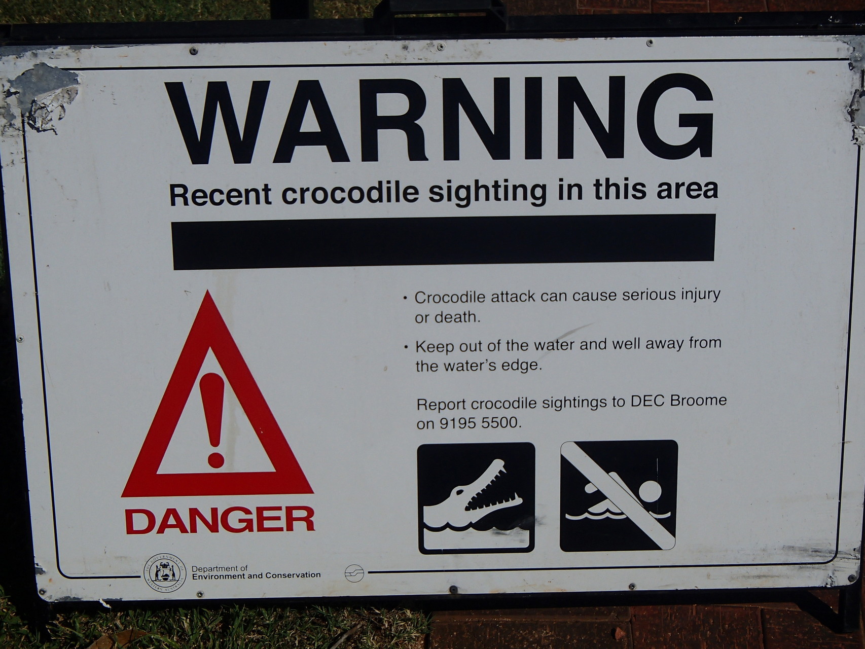 Dieser Strand war leider geschlossen. Dem gaben wir nach. Mit Broome fing der Streckenabschnitt der Krokodile an. Gut zu wissen fürs Wildcampen.