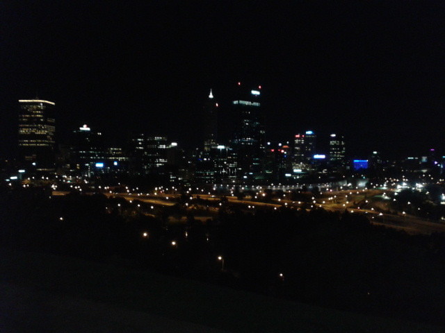 Perth bei Nacht