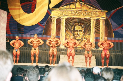 1985年、1986年オリンピア 1985年 ミスター・オリンピア。 : r