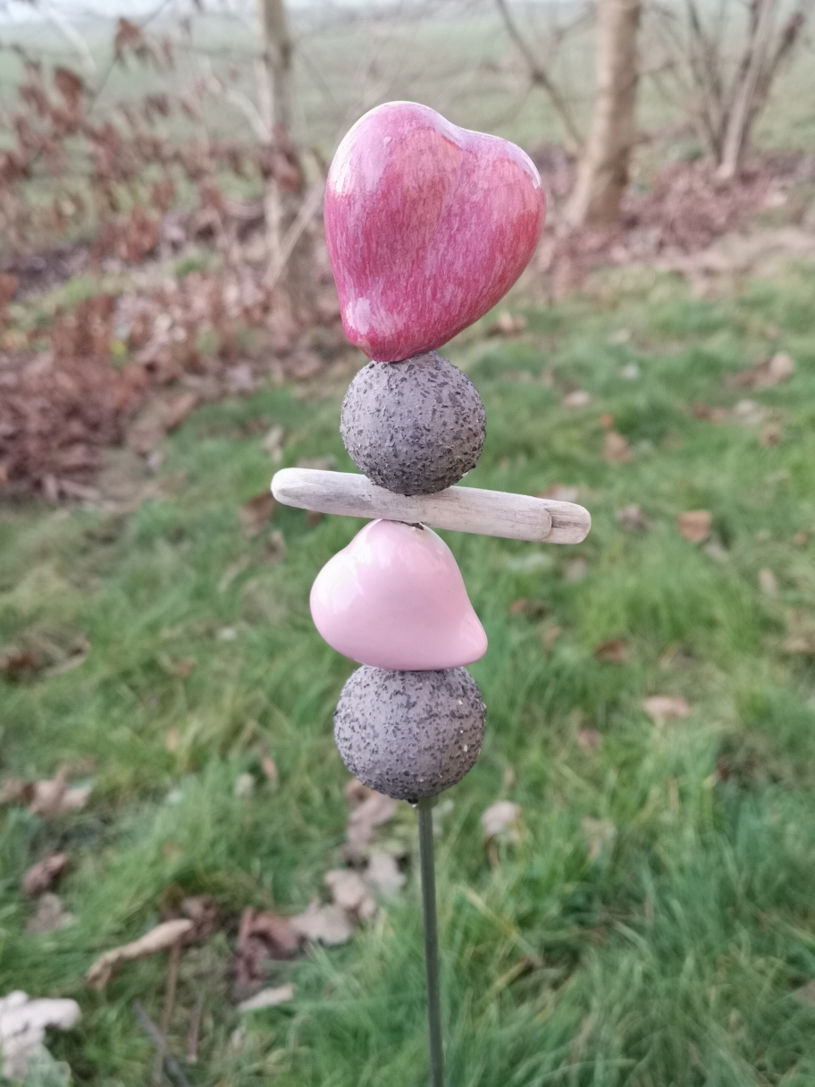 Herz Stele rosa, 16cm hoch, Stab 65cm lang