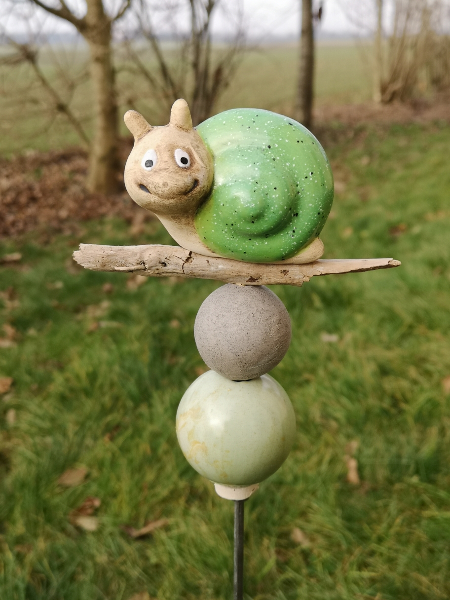kleine Schnecken Stele grün, 16cm hoch, Stab 65cm lang