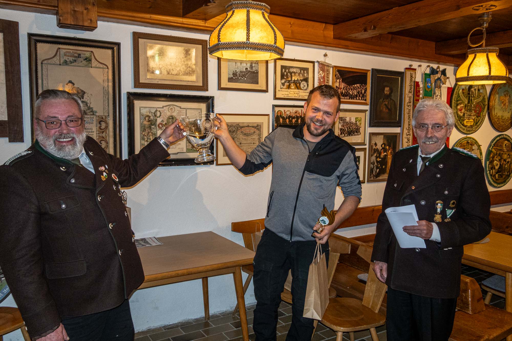 SR Robert Enzler, Gewinner Wanderpokal Florian Zöttl, OSM Pepi Daxerer