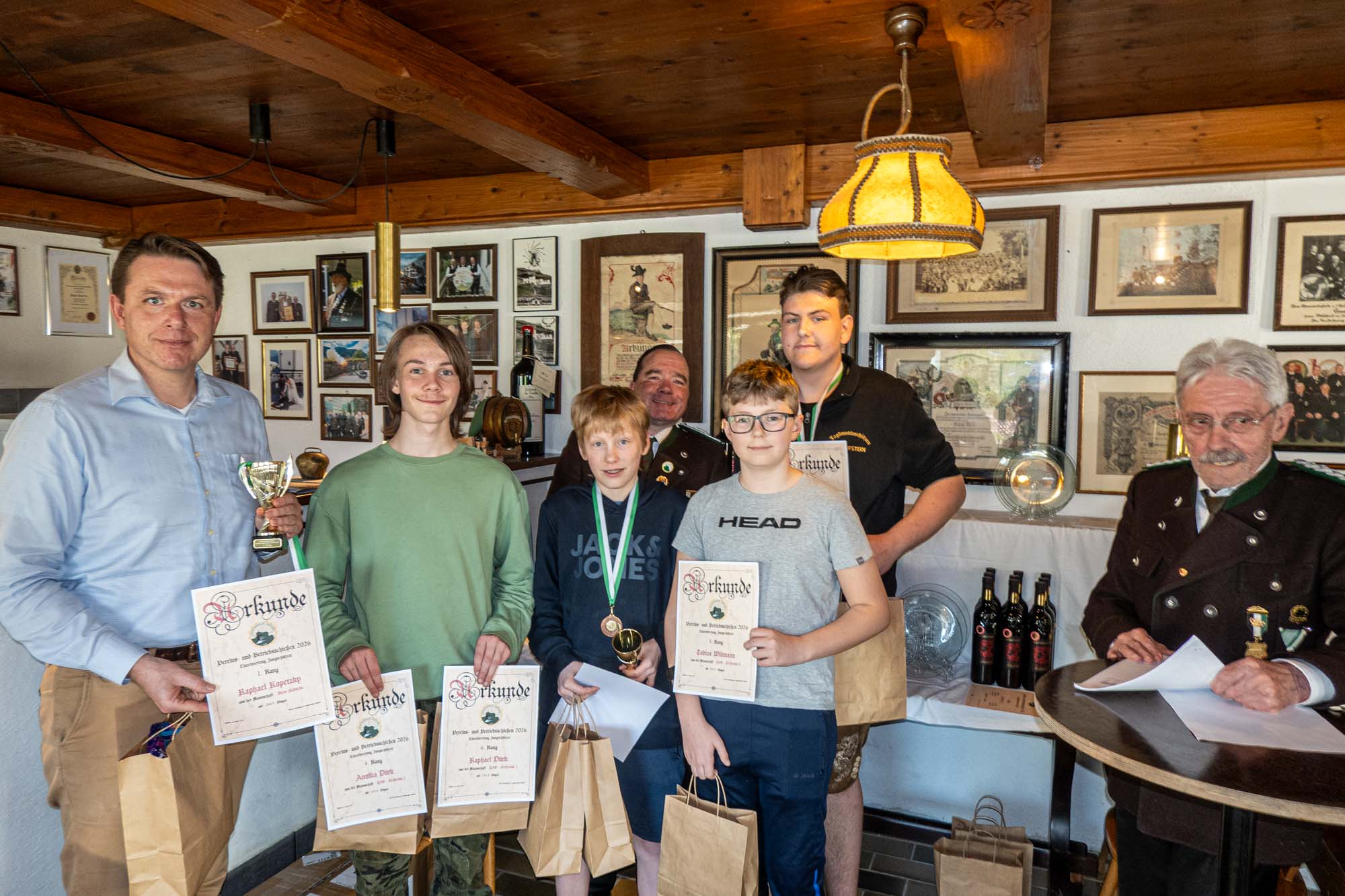 Jungschützen: 1. Raphael Kopetzky, 2. Gabriel Schrüfer, 3. Felix Schwaighofer