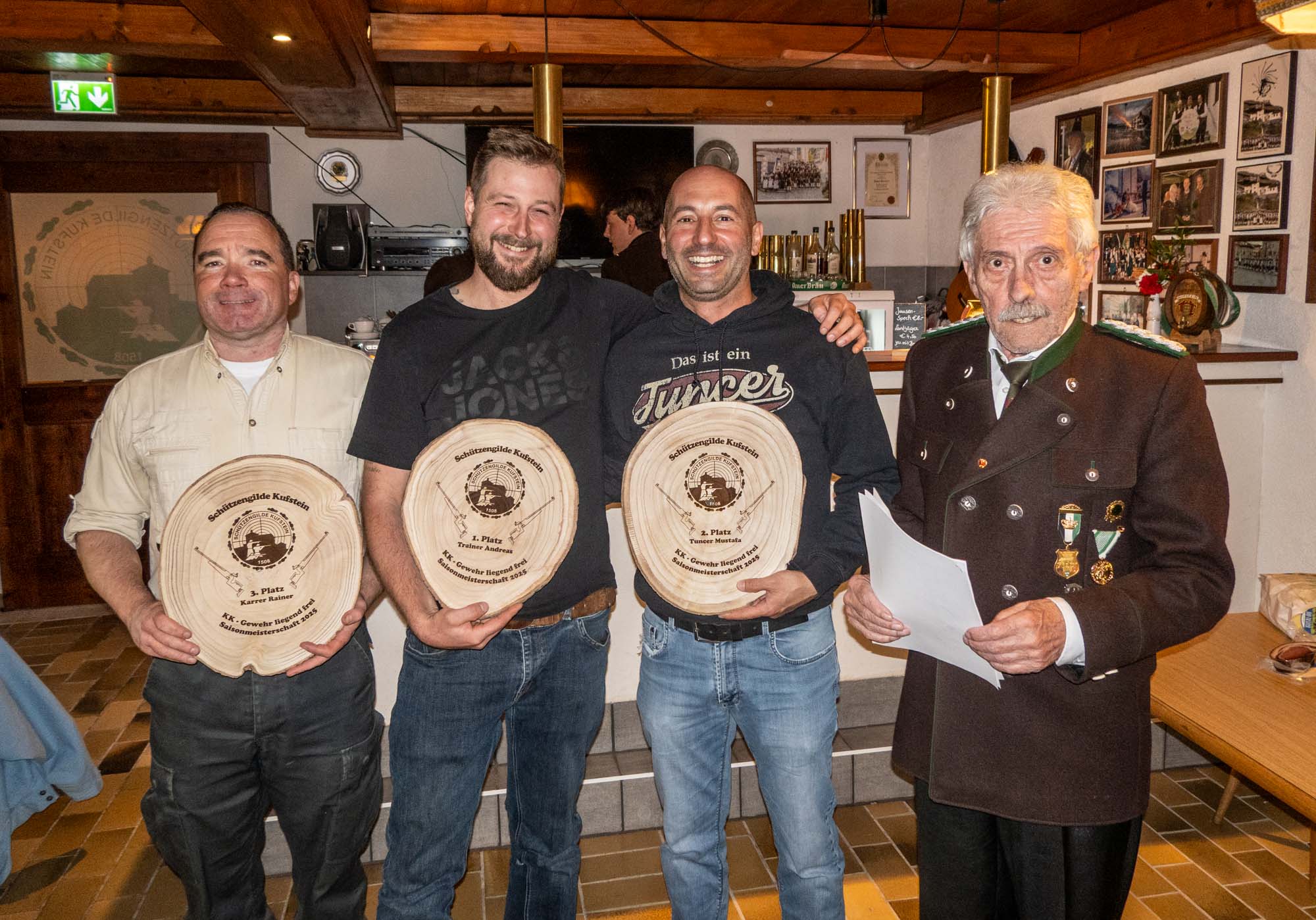 KK liegend frei - 3. Rainer Karrer, 1. Andi Trainer, 2. Musti Tuncer, OSM Pepi Daxerer