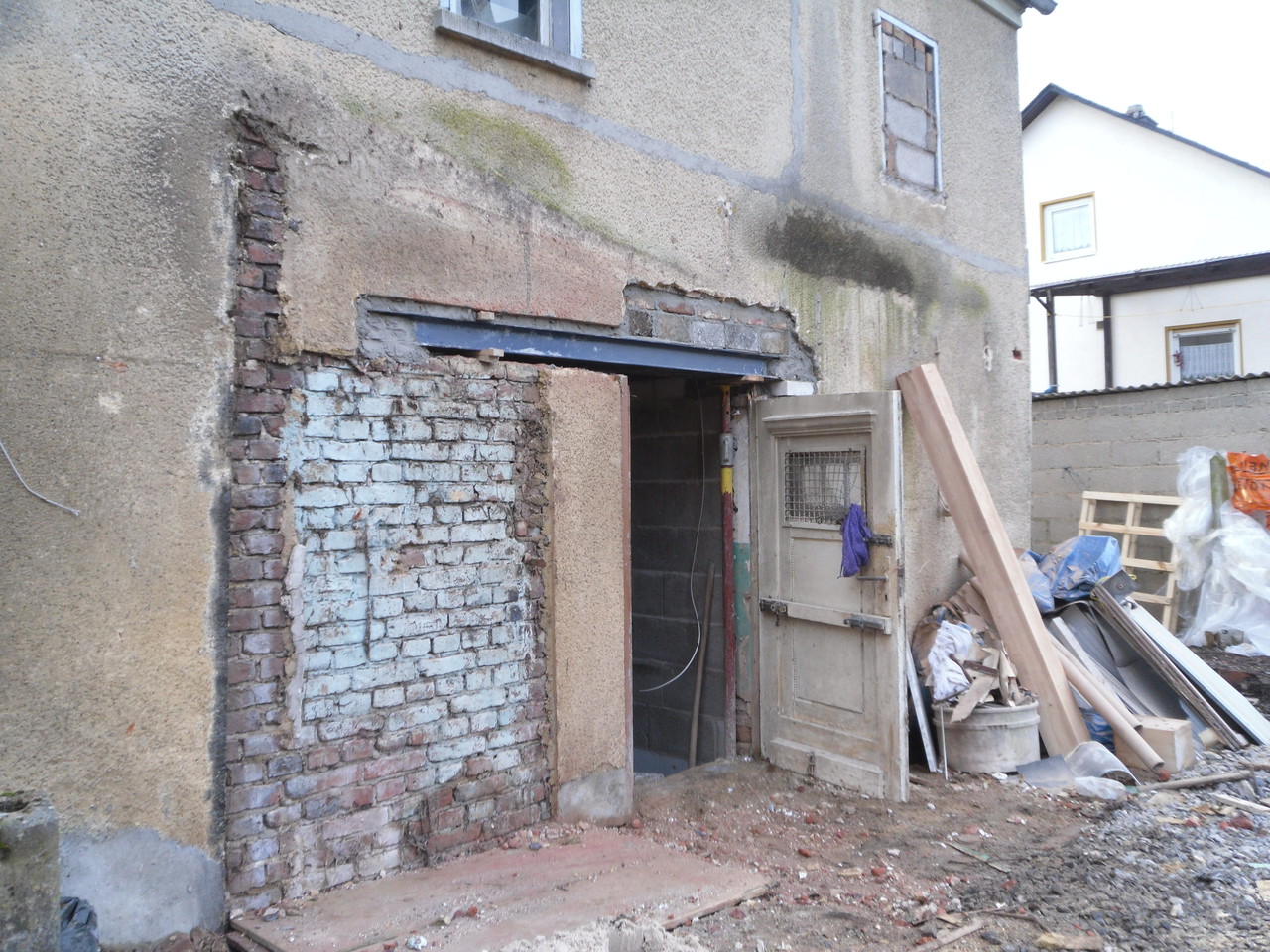 Einfamilienhaus - Durchbruch zum Anbau