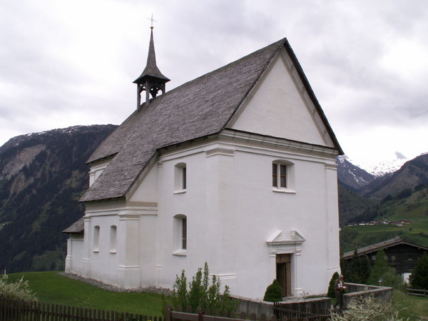 Kapelle in Acletta oberhalb Sedrun