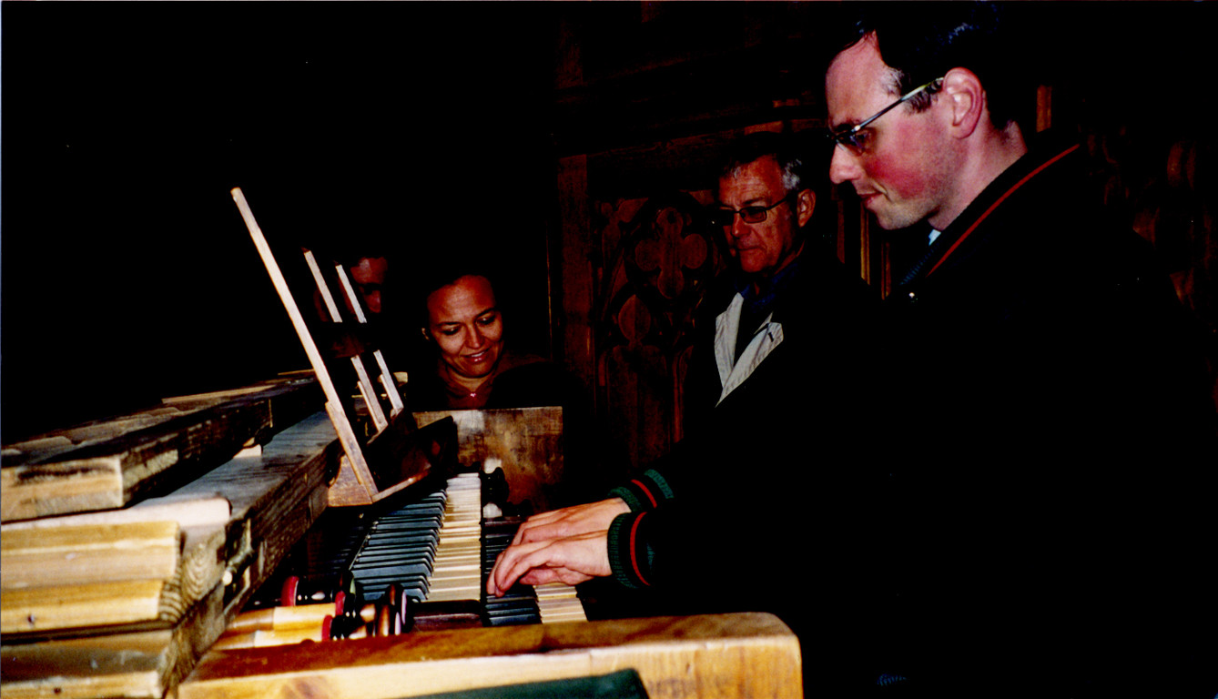 Roman Künzli an der romantischen Reinisch-Orgel in St. Pauls