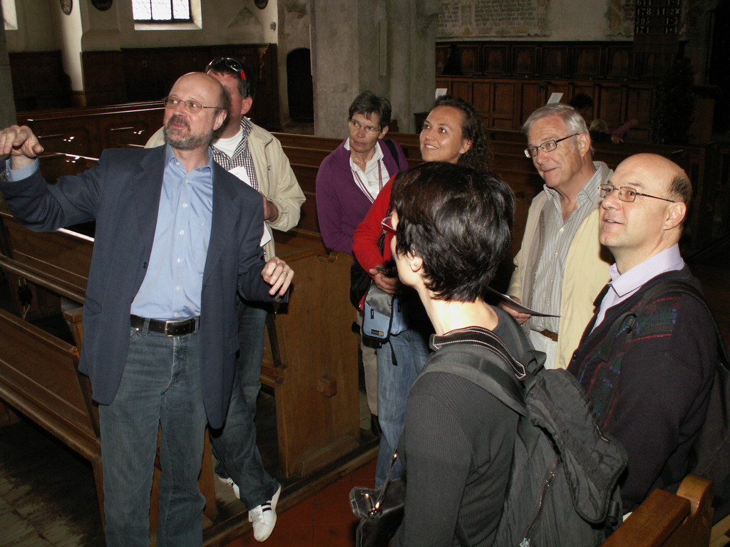 Hans-Eberhard Ross (Kirchenmusikdirektor an St. Martin in Memmingen) erklärt uns die neue Goll-Orgel