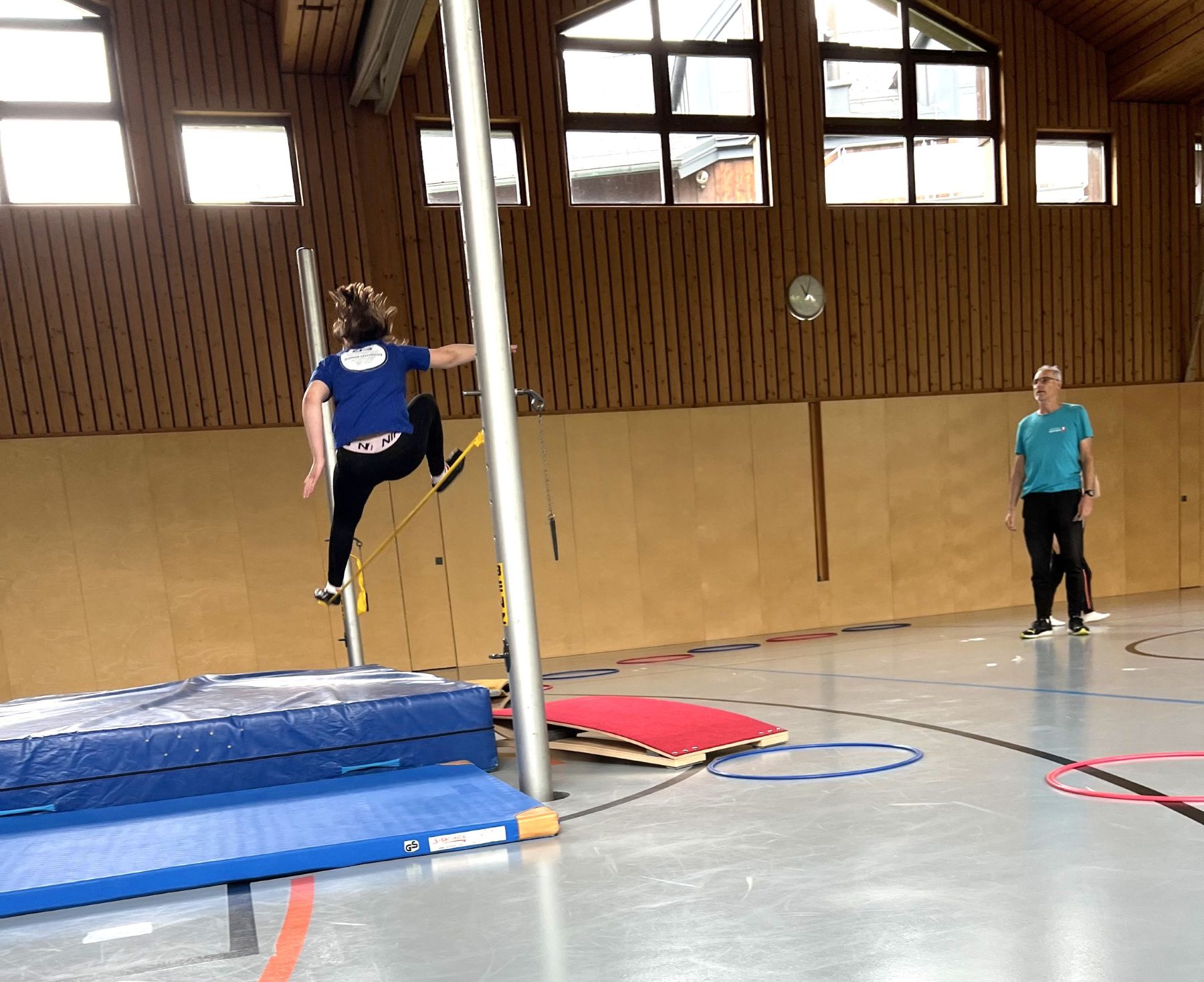 Leichtathletik mit Hrn. Putz / 4. Klasse
