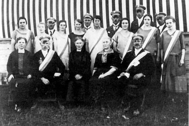 Das Königspaar Hugo und Mathilde Stamm (unten rechts).