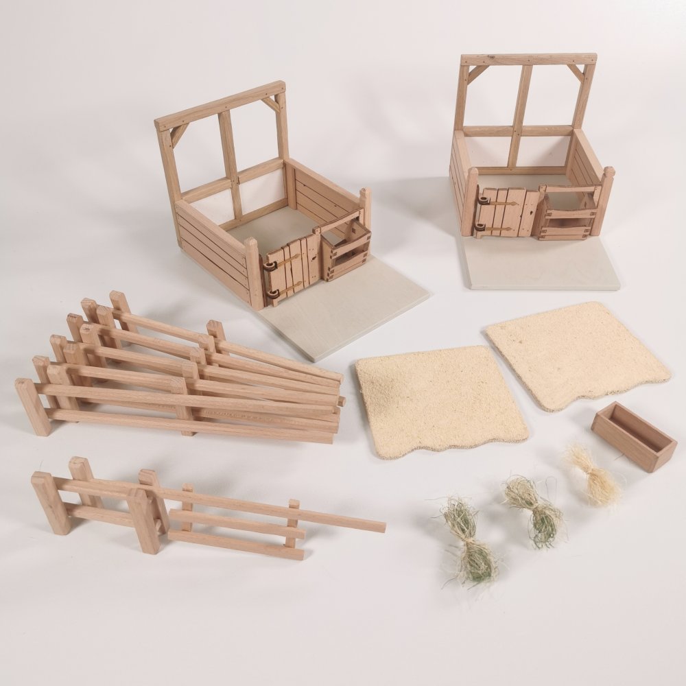Lieferumfang Set Holzpferdestall Starter Set