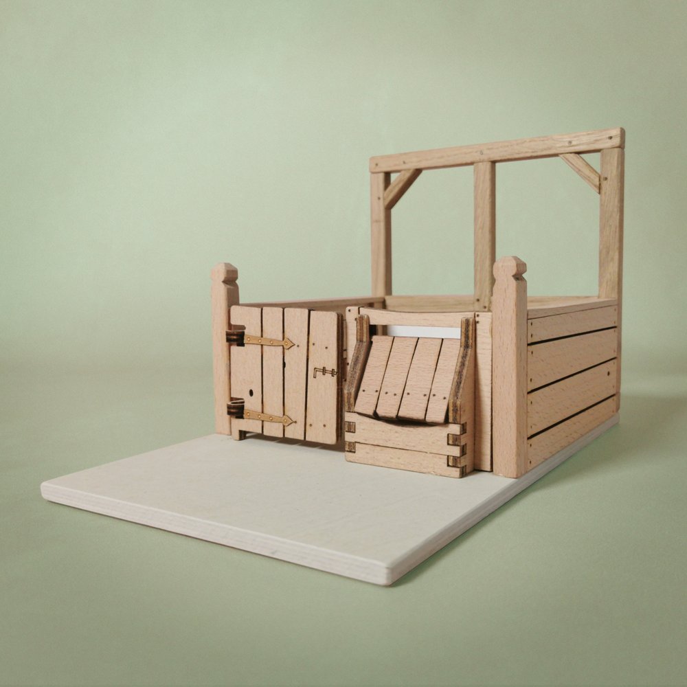 Produktansicht der Stallbox aus Holz – passend für Schleich® Tiere