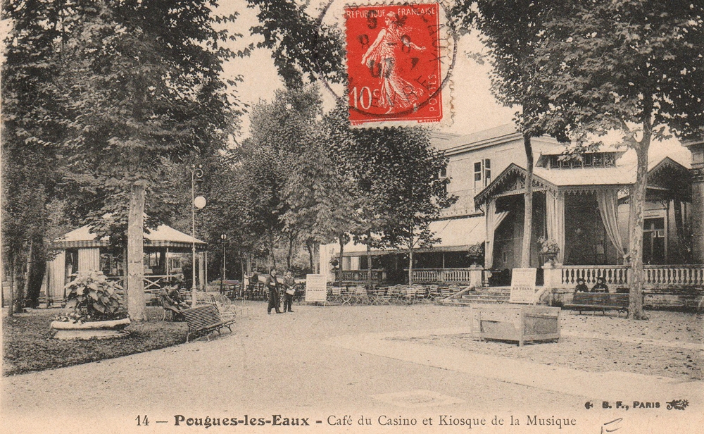 Le café du Casino et le kiosque à musique