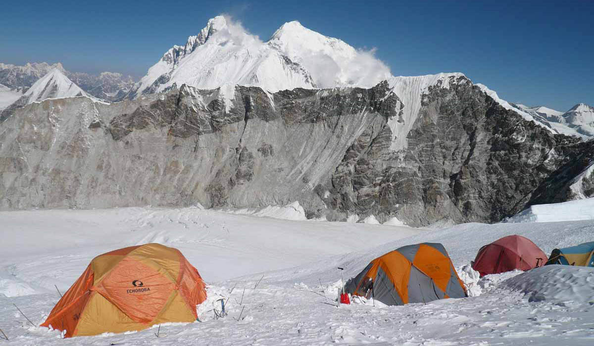 Camp 6700 m - Photo François Marsigny - Ascension sans O2