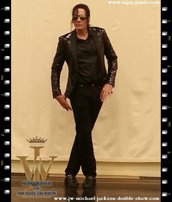 JW Representer of Michael Jackson, Double, Show