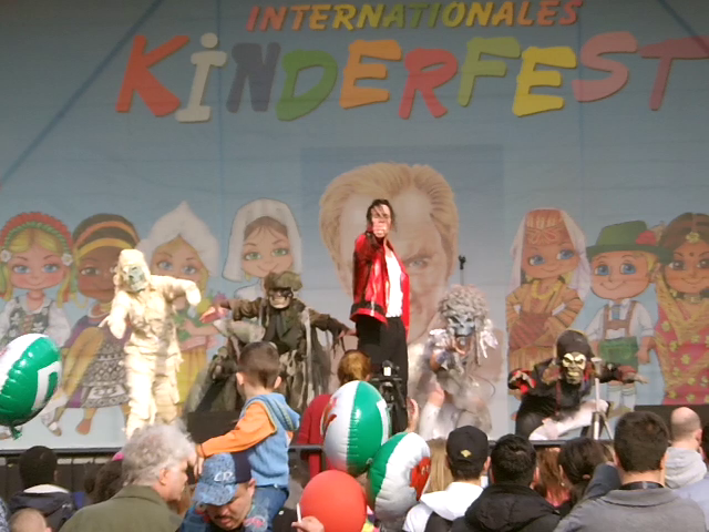 Thriller-23 Nisan Internationales Kinderfest Berlin