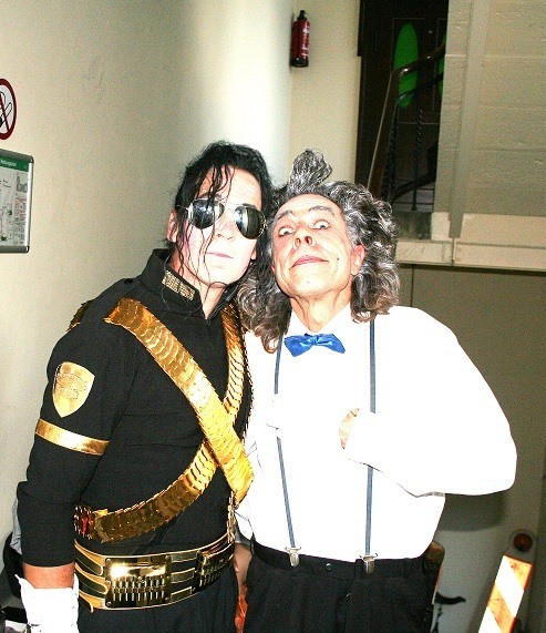 JW Representer of Michael Jackson, Double, Show, Friends