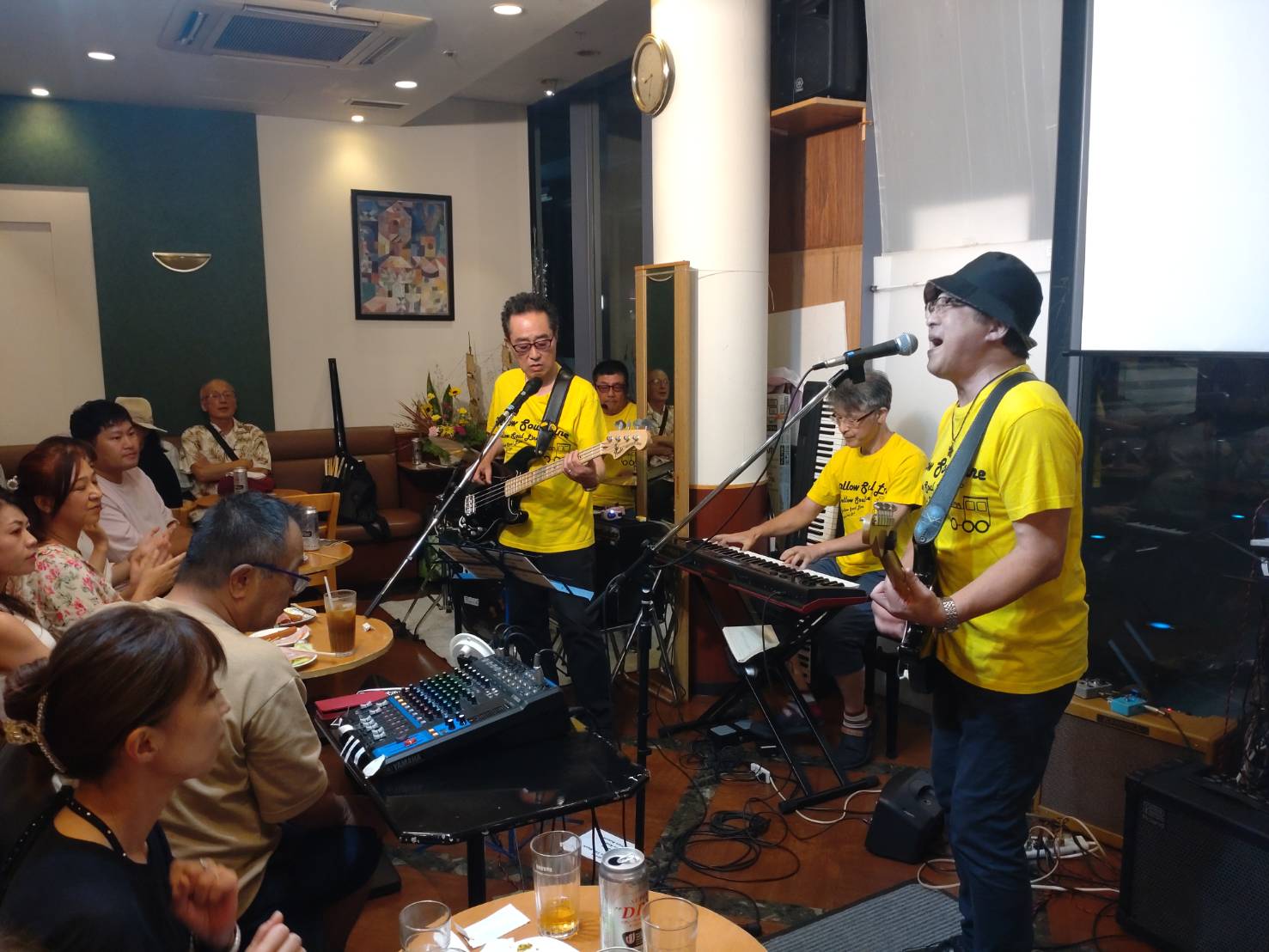 20230819浜町ドトール納涼ライブ(Yellow Soul Line)