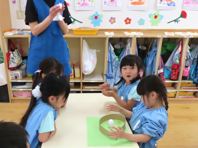 科学マジック体験「卵を立てる」
