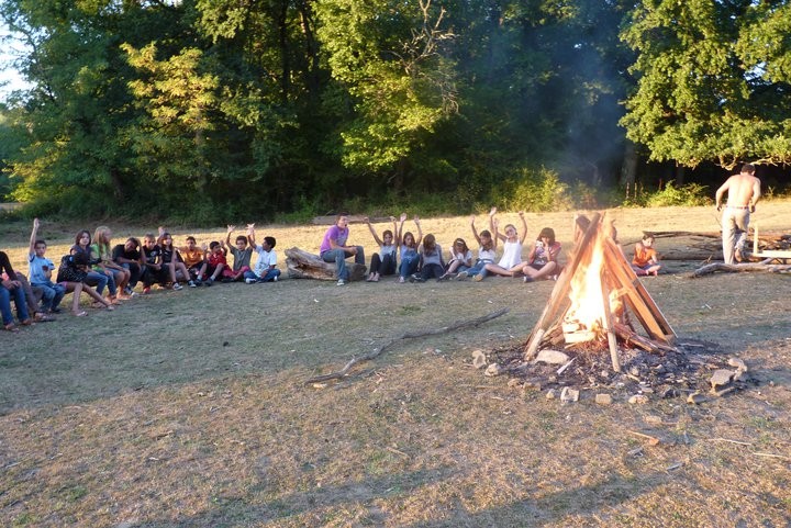 ou autour du feu