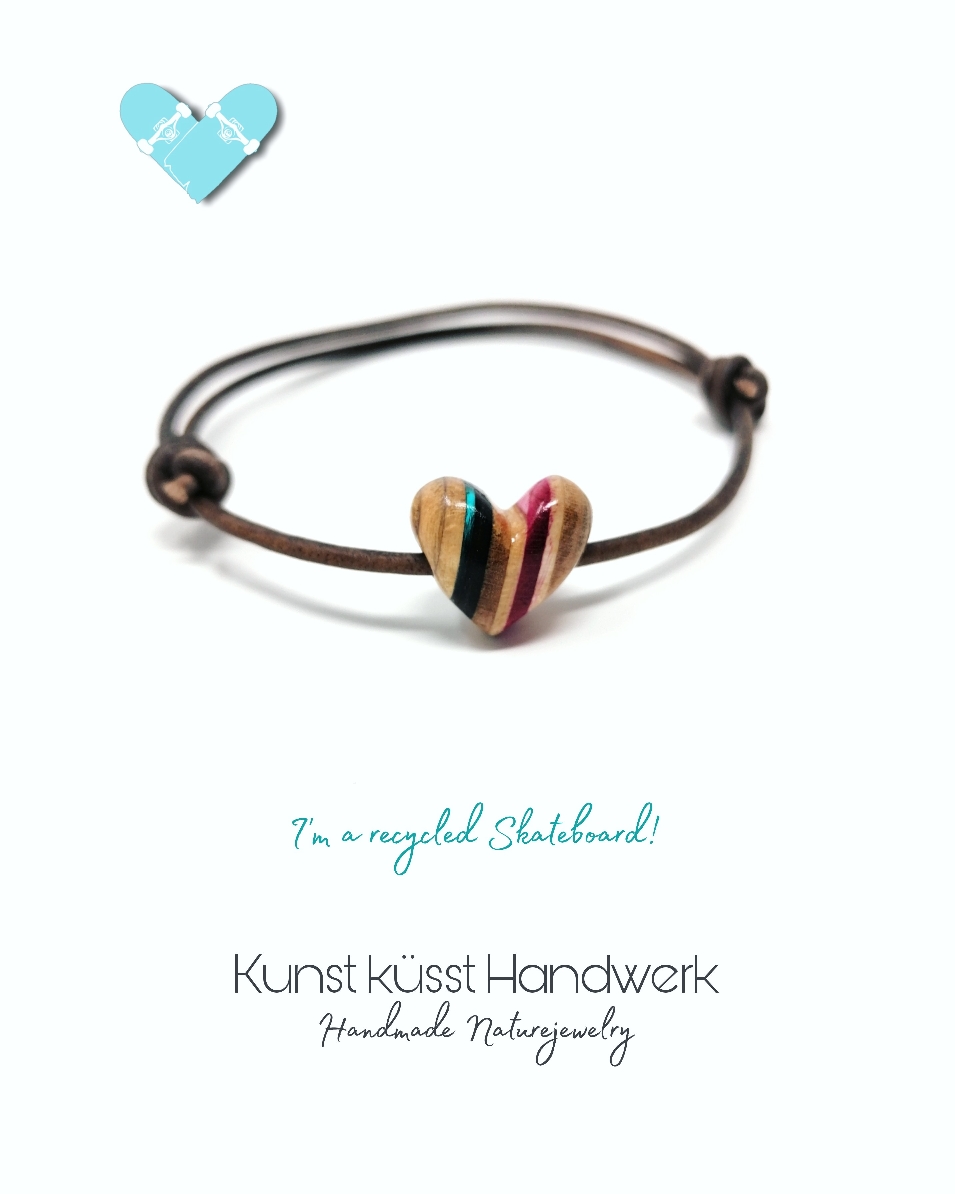 Lederarmband mit Herz aus recycelten Skateboards! 