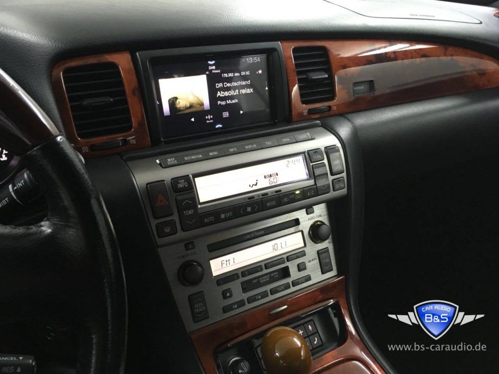 Lexus SC 430 mit Apple CarPlay und Rückfahrkamera