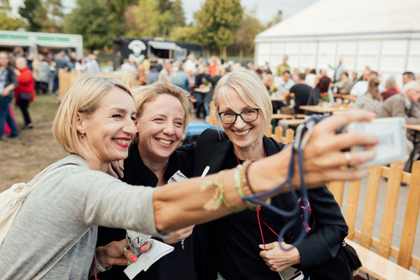 Frauenpower: Christina Dehn, Johanna Bolz (BOLZ Event) und Susanne Boecker (Text & PR)