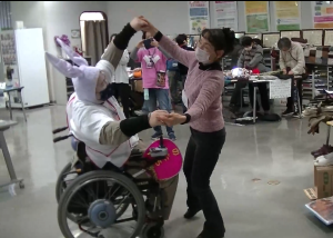 2022年「のたろんフェア」活動紹介後、車椅子でダンス ♪ Waltz ♪
