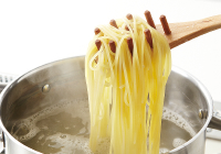 麺ゆでモードは吹きこぼさずタイマー調理が可能
