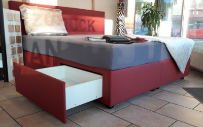 Wasserbetten Offenburg Boxspring mit Schubladen Polster rot