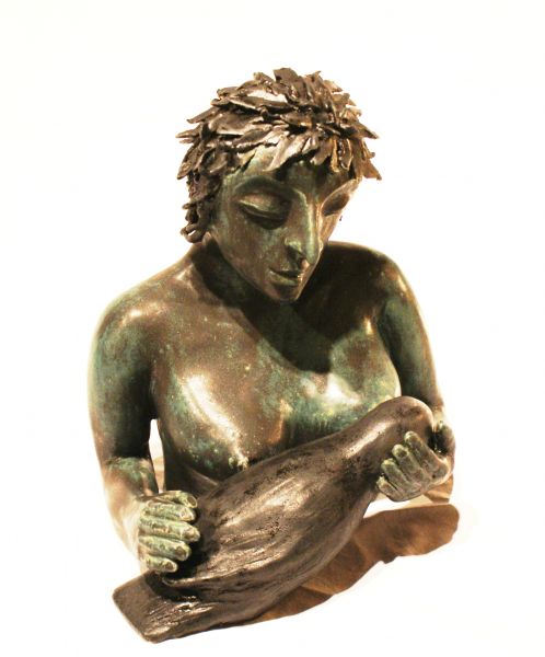 Rabenmutter, Material: Schamott Steinzeugglasur, Grösse: H 32 x B 28 x T 22 cm, Gewicht: 3 Kg, Jahrgang: 2009, Preis: 4’200.- CHF