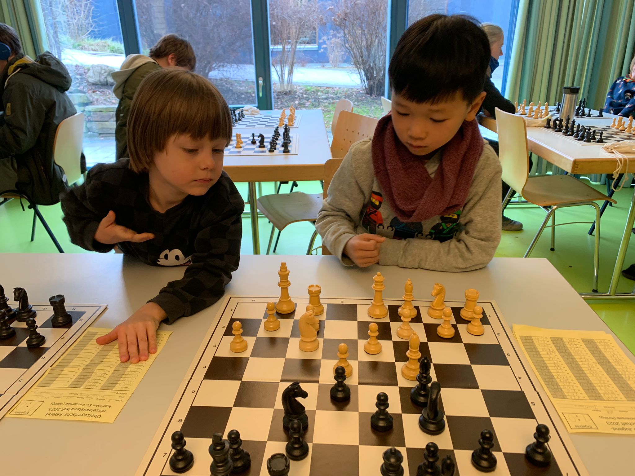 Partie-Nachbesprechung in der Pause