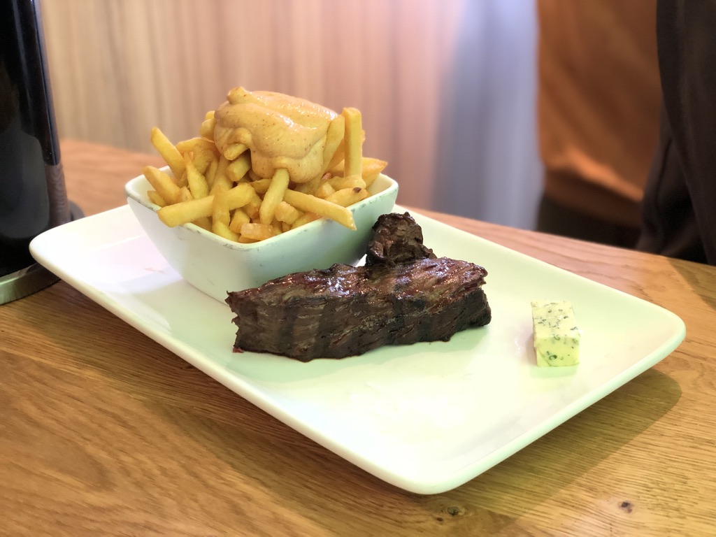 Steakschmiede Bilder von Don Carne: Die Kunst des Perfekten Steaks